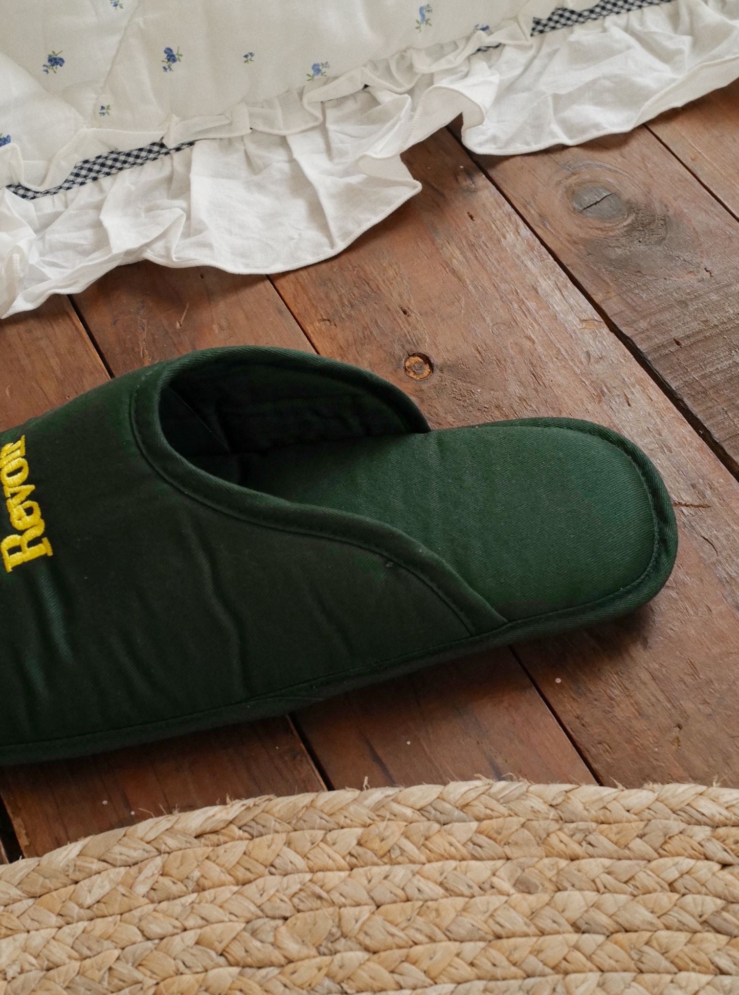 Au Revoir Embroidered Slippers