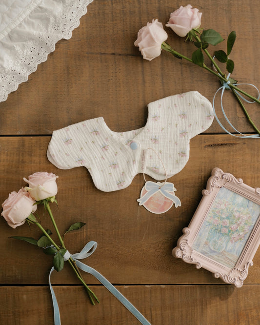 BB x April 🍑 紗棉花瓣口水巾 - RIBBONED ROSE